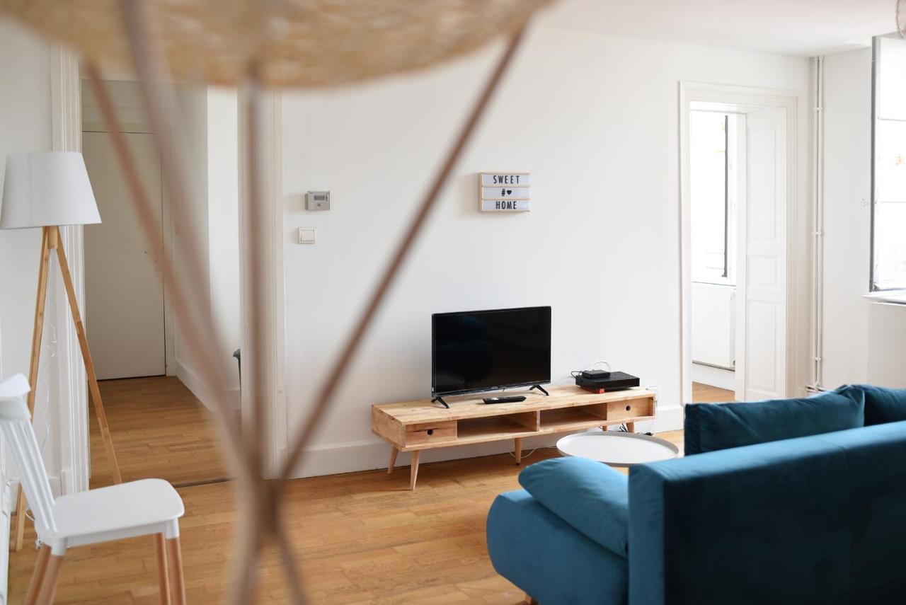 Charmand Duplex Avec Vue Sur La Cite & Les Toits Appartement Carcassonne Buitenkant foto